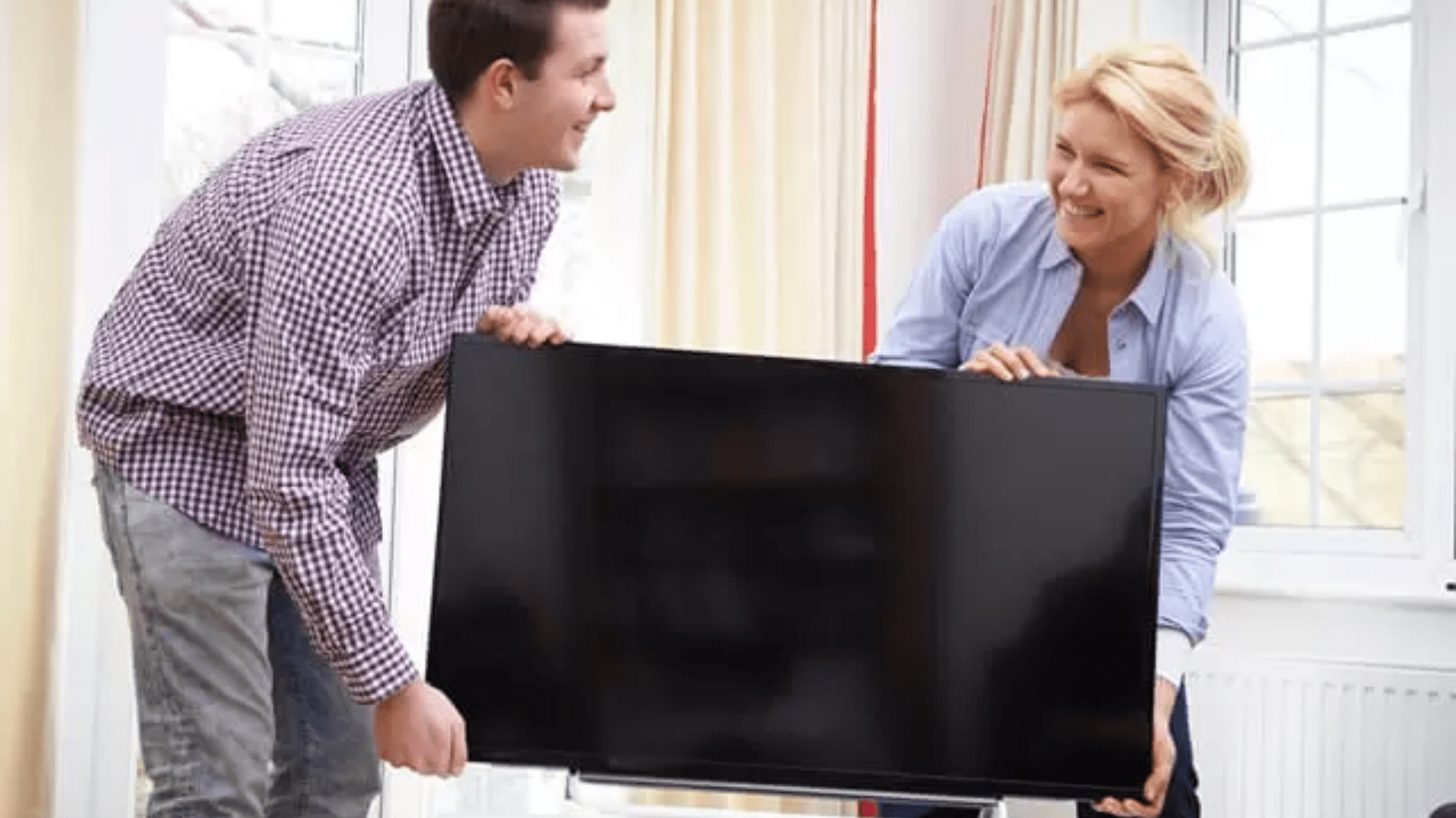 Dicas de como embalar a televisão para a  mudança