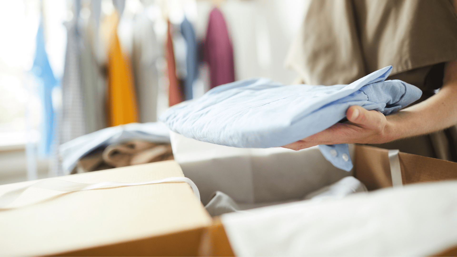 Hora de mudar: saiba como embalar as roupas